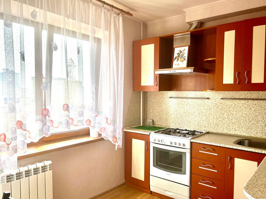 Продам однокомнатную (1-комн.) квартиру, Волгоградская ул, 50, Новороссийск г