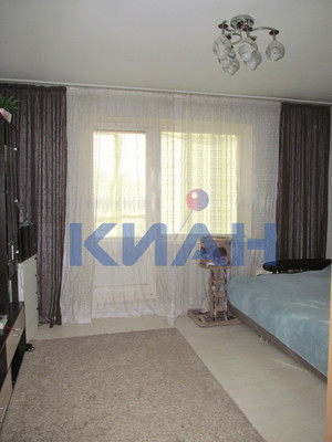 Продам однокомнатную (1-комн.) квартиру, Ботанический б-р, 11, Красноярск г