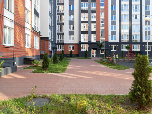 Продам однокомнатную (1-комн.) квартиру, Коммунистическая ул, 8, Калининград г