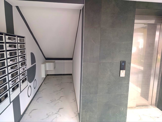 Продам однокомнатную (1-комн.) квартиру, Коммунистическая ул, 8, Калининград г