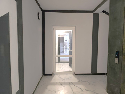 Продам однокомнатную (1-комн.) квартиру, Коммунистическая ул, 8, Калининград г