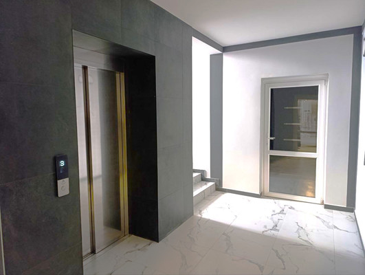 Продам однокомнатную (1-комн.) квартиру, Коммунистическая ул, 8, Калининград г