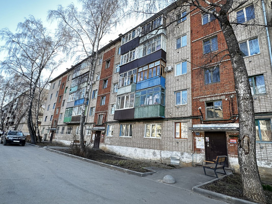 Продам однокомнатную (1-комн.) квартиру, Химиков ул, 61, Казань г