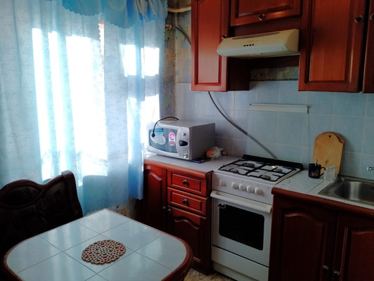 Продам трехкомнатную (3-комн.) квартиру, Комсомольская ул, 19, Иваново г