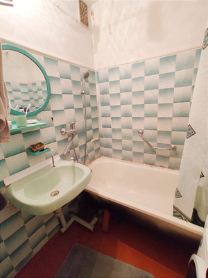 Продам двухкомнатную (2-комн.) квартиру, Сергея Есенина б-р, 9, Липецк г