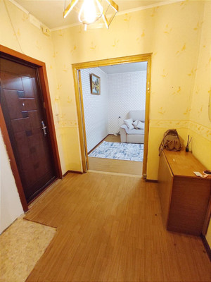 Продам двухкомнатную (2-комн.) квартиру, Сергея Есенина б-р, 9, Липецк г