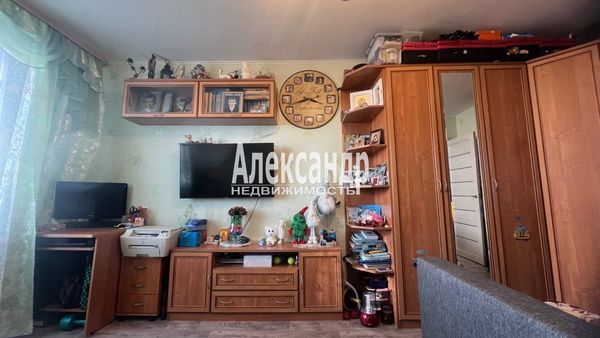 Продам двухкомнатную (2-комн.) квартиру, Им А.К.Харитонова ул, 76, Выборг г