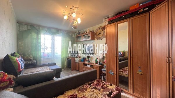 Продам двухкомнатную (2-комн.) квартиру, Им А.К.Харитонова ул, 76, Выборг г