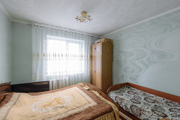 Продам трехкомнатную (3-комн.) квартиру, Еременко ул, 68к74, Ростов-на-Дону г