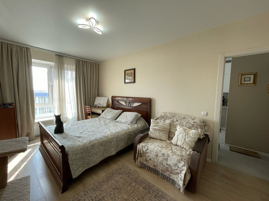 Продам двухкомнатную (2-комн.) квартиру, лётчика Ларюшина ул, 10, Люберцы г