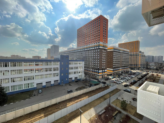 Продам двухкомнатную (2-комн.) квартиру, лётчика Ларюшина ул, 10, Люберцы г