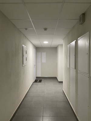 Продам двухкомнатную (2-комн.) квартиру, лётчика Ларюшина ул, 10, Люберцы г