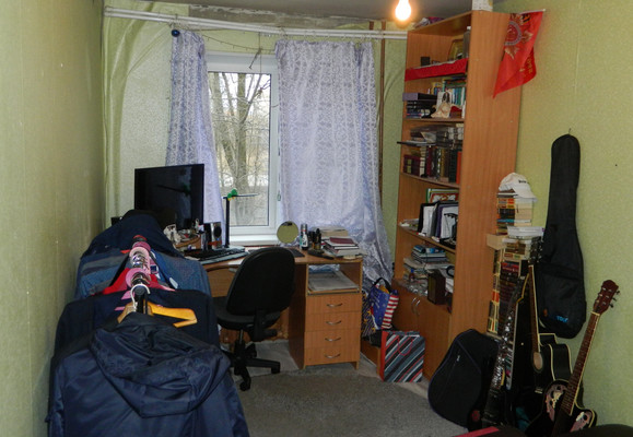 Продам двухкомнатную (2-комн.) квартиру, Чехова ул, 18, Гатчина г