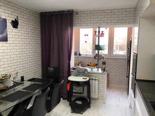Продам трехкомнатную (3-комн.) квартиру, Лихачевское ш, 1к4, Долгопрудный г