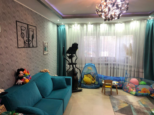 Продам трехкомнатную (3-комн.) квартиру, Лихачевское ш, 1к4, Долгопрудный г