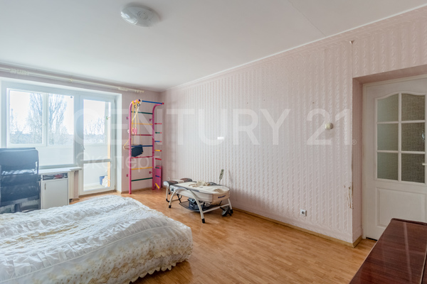 Продам двухкомнатную (2-комн.) квартиру, Чекистов ул, 28А , Калининград г
