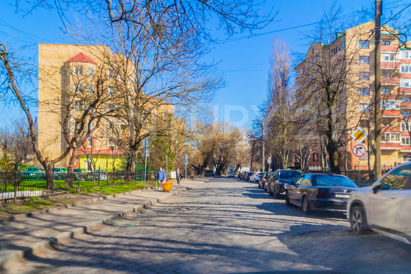 Продам двухкомнатную (2-комн.) квартиру, Чекистов ул, 28А , Калининград г
