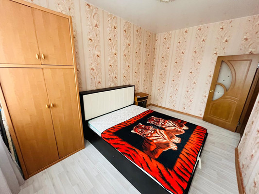 Продам двухкомнатную (2-комн.) квартиру, Короткий пер, 8, Екатеринбург г