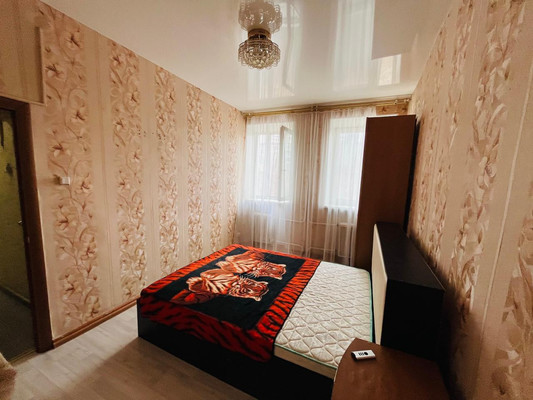 Продам двухкомнатную (2-комн.) квартиру, Короткий пер, 8, Екатеринбург г