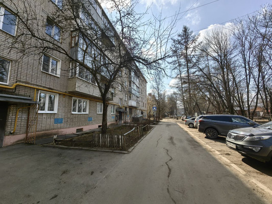Продам двухкомнатную (2-комн.) квартиру, Лежневская ул, 116, Иваново г