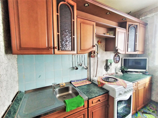 Продам двухкомнатную (2-комн.) квартиру, Пихтовая ул, 30, Нижний Тагил г