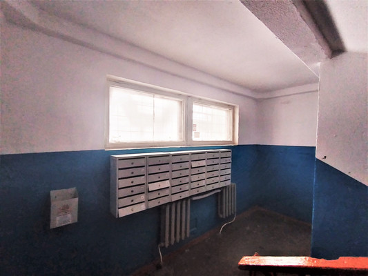 Продам двухкомнатную (2-комн.) квартиру, Пихтовая ул, 30, Нижний Тагил г