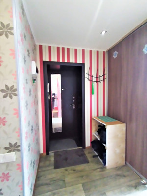 Продам двухкомнатную (2-комн.) квартиру, Победы ул, 52, Нижний Тагил г