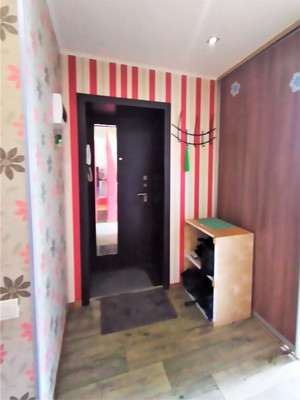 Продам двухкомнатную (2-комн.) квартиру, Победы ул, 52, Нижний Тагил г