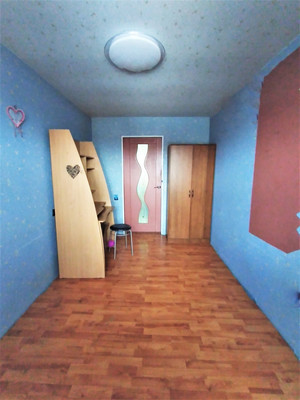 Продам 2-комн. в 6-комн. квартире, Ленинградский пр-кт, 13, Нижний Тагил г