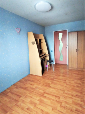 Продам 2-комн. в 6-комн. квартире, Ленинградский пр-кт, 13, Нижний Тагил г