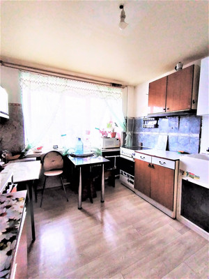 Продам 2-комн. в 6-комн. квартире, Ленинградский пр-кт, 13, Нижний Тагил г