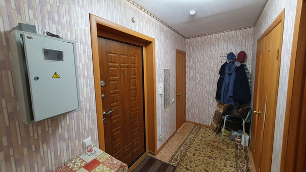 Продам однокомнатную (1-комн.) квартиру, 6-й Гвардейской дивизии ул, 17, Липецк г