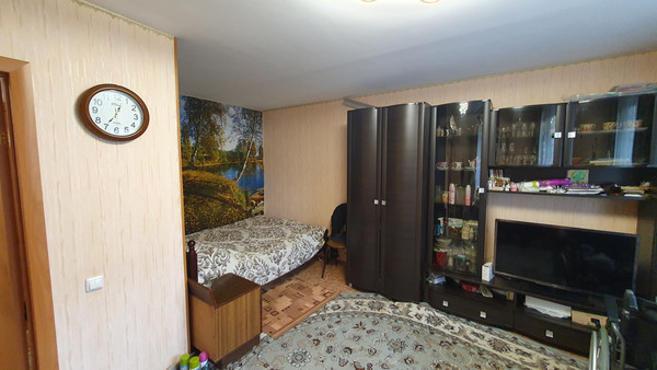 Продам однокомнатную (1-комн.) квартиру, 6-й Гвардейской дивизии ул, 17, Липецк г