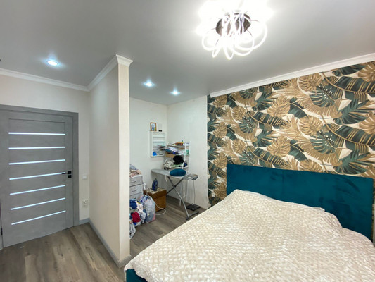 Продам двухкомнатную (2-комн.) квартиру, Жмайлова ул, 19а, Ростов-на-Дону г