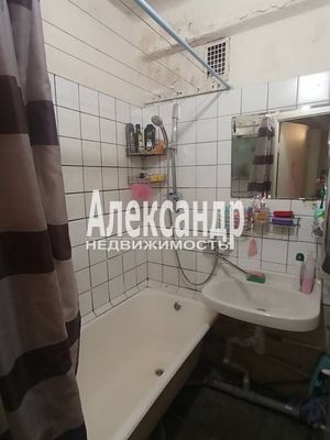 Продам комнату в 3-комн. квартире, Пискарёвский пр-кт, 58к1, Санкт-Петербург г