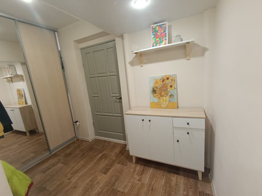 Продам двухкомнатную (2-комн.) квартиру, Черепанова ул, 9, Знаменский п