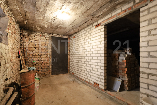 Продам многокомнатную квартиру, Киевская ул, 128 , Калининград г