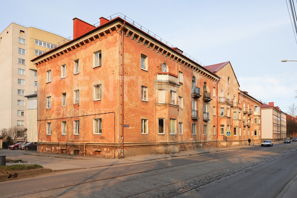 Продам многокомнатную квартиру, Киевская ул, 128 , Калининград г