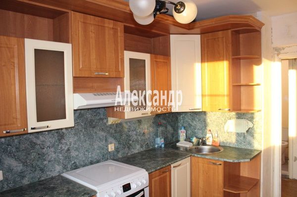 Продам однокомнатную (1-комн.) квартиру, Большая Каменная ул, д. 5А, Выборг г