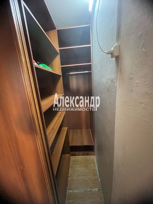 Продам однокомнатную (1-комн.) квартиру, Большая Каменная ул, д. 5А, Выборг г