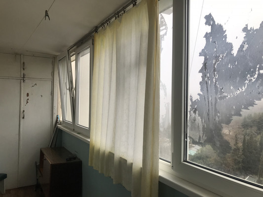 Продам однокомнатную (1-комн.) квартиру, Виноградная ул, 26, Алушта г