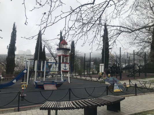 Продам однокомнатную (1-комн.) квартиру, Виноградная ул, 26, Алушта г