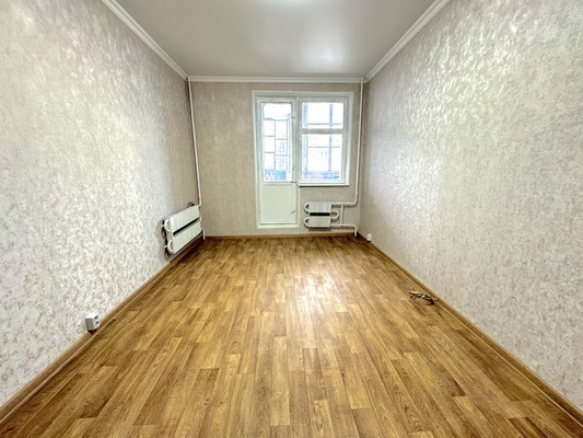 Продам трехкомнатную (3-комн.) квартиру, Московский пер, 37, Брянск г
