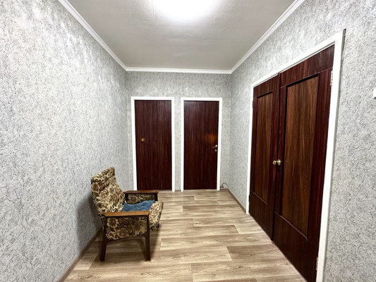 Продам трехкомнатную (3-комн.) квартиру, Московский пер, 37, Брянск г