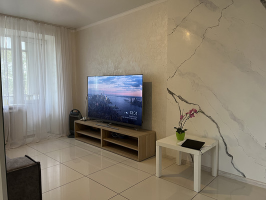 Продам трехкомнатную (3-комн.) квартиру, Быковского ул, 1к2, Ростов-на-Дону г
