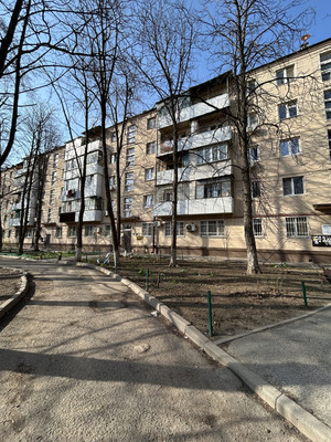 Продам трехкомнатную (3-комн.) квартиру, Быковского ул, 1к2, Ростов-на-Дону г