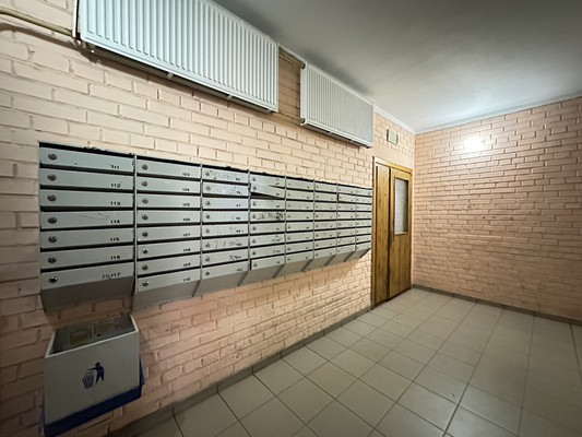 Продам трехкомнатную (3-комн.) квартиру, Подъезд к г. Колпино дор, 9к2, Тельмана п