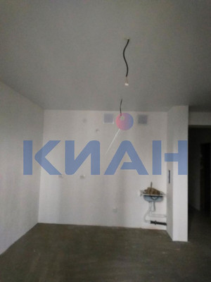 Продам двухкомнатную (2-комн.) квартиру, Караульная ул, 43к3, Красноярск г