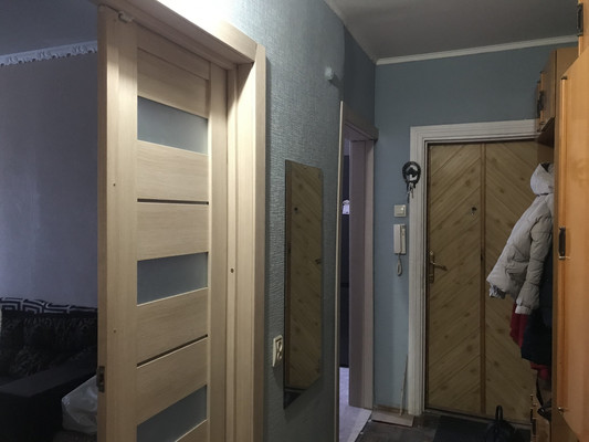 Продам трехкомнатную (3-комн.) квартиру, Воровского ул, 60, Симферополь г