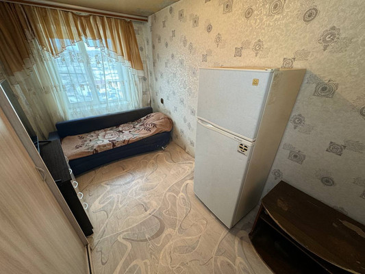 Продам двухкомнатную (2-комн.) квартиру, Почтовая ул, 15, Комсомольск-на-Амуре г